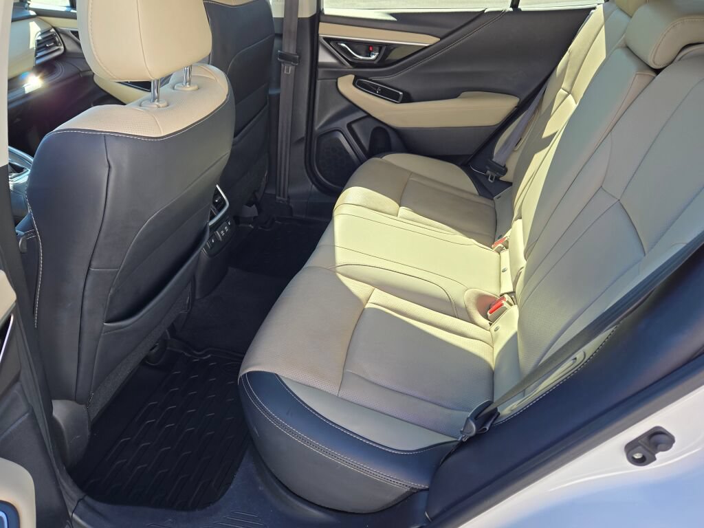 2020 Subaru Outback Limited - Photo 16