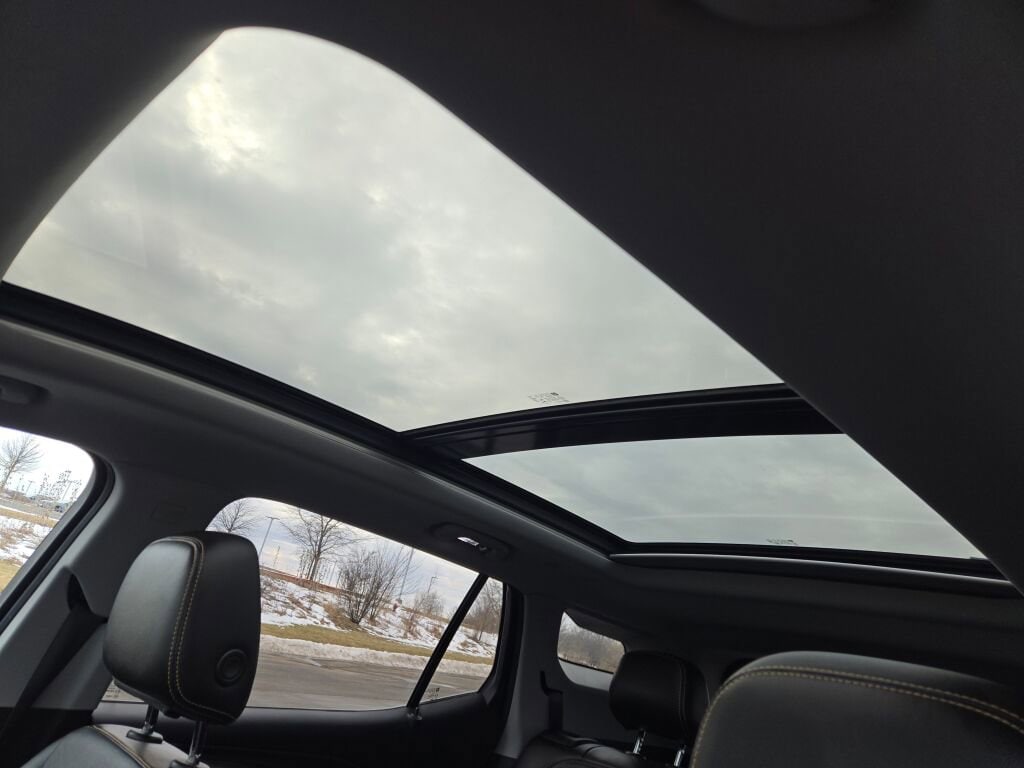 2021 GMC TERRAIN - Image 25