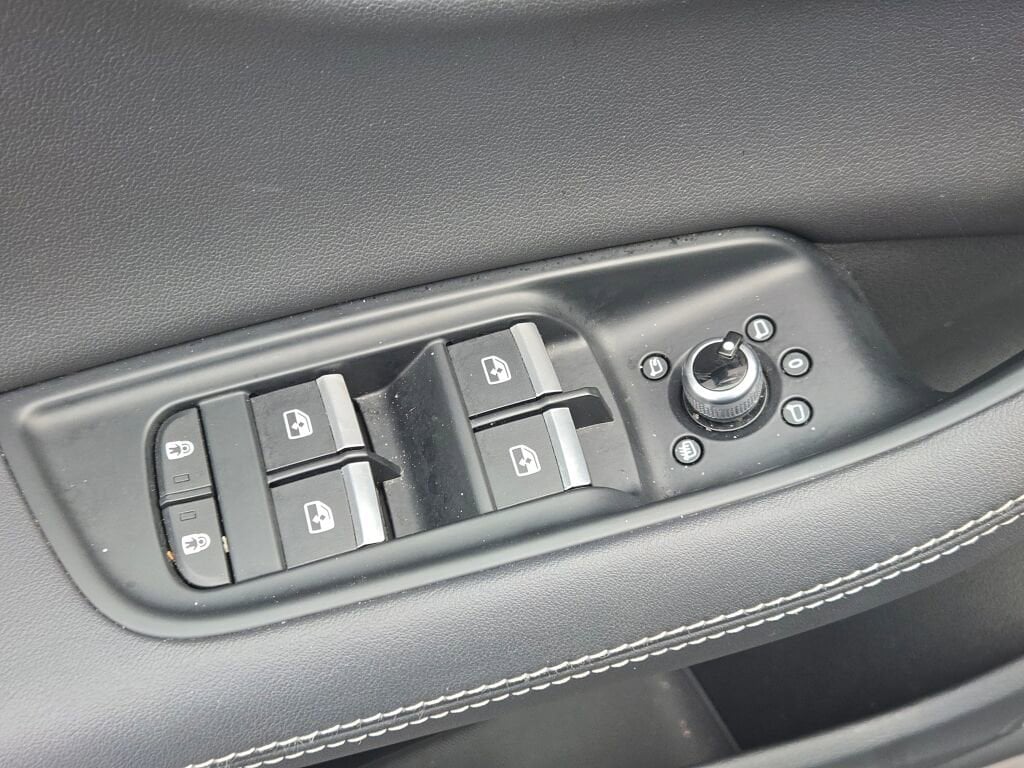 2025 AUDI Q7 - Image 14