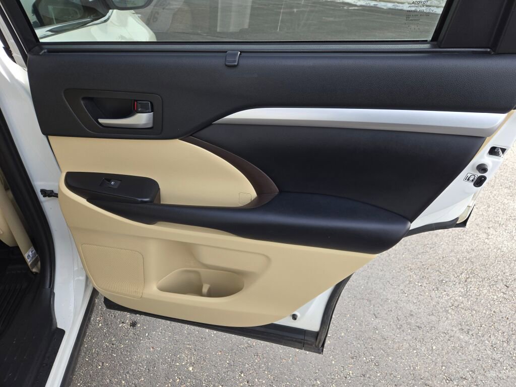 2019 TOYOTA HIGHLANDER - Image 9