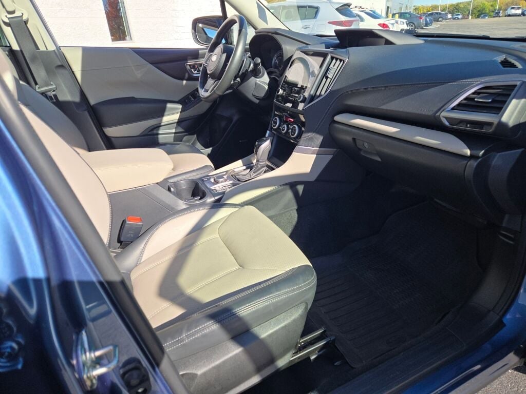 2023 SUBARU FORESTER - Image 6