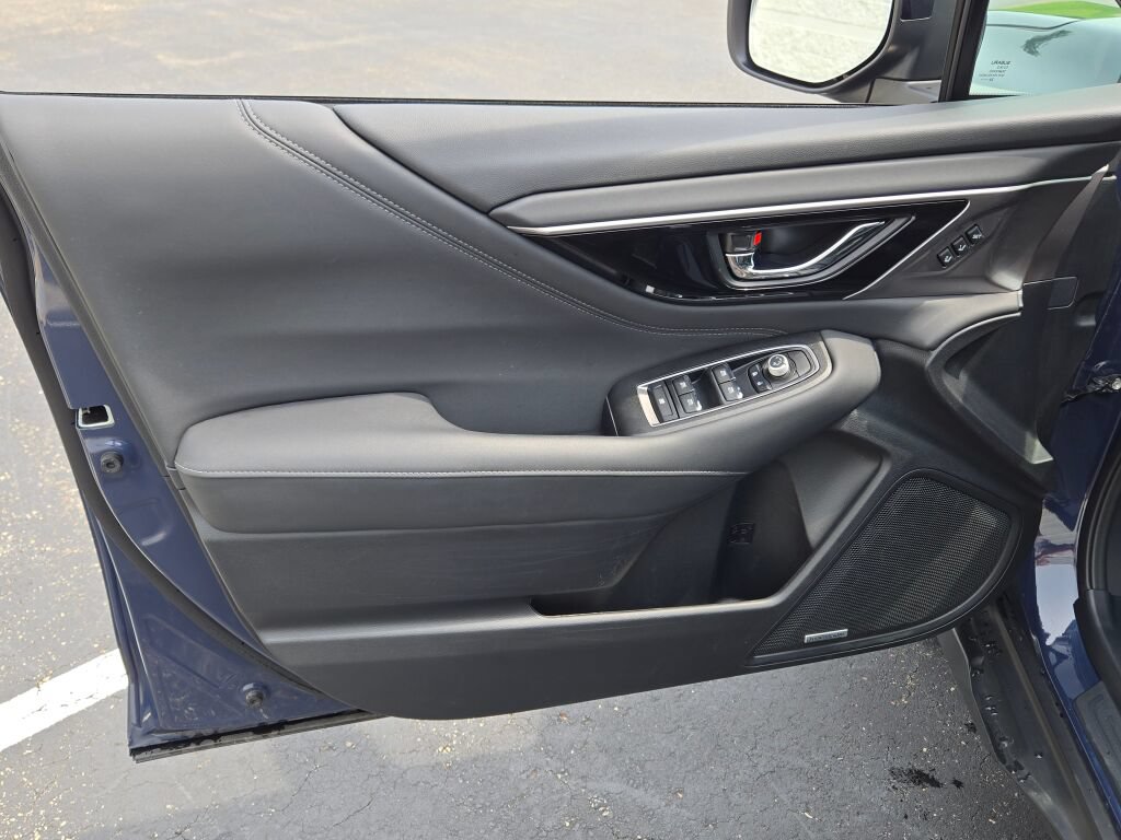 2025 Subaru Outback Limited - Photo 25
