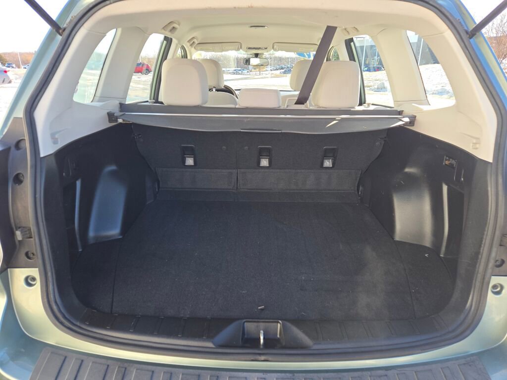 2017 SUBARU FORESTER - Image 15
