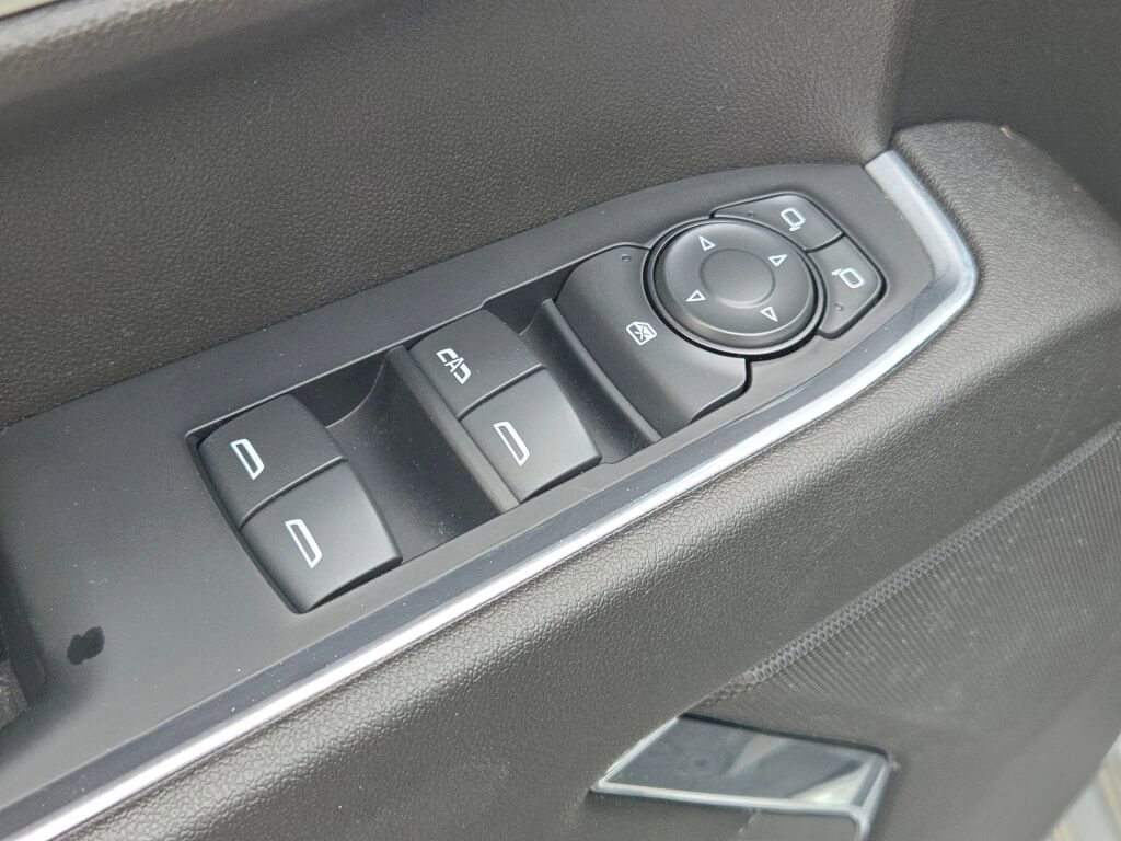 2023 Chevrolet Silverado 1500 LT - Photo 22