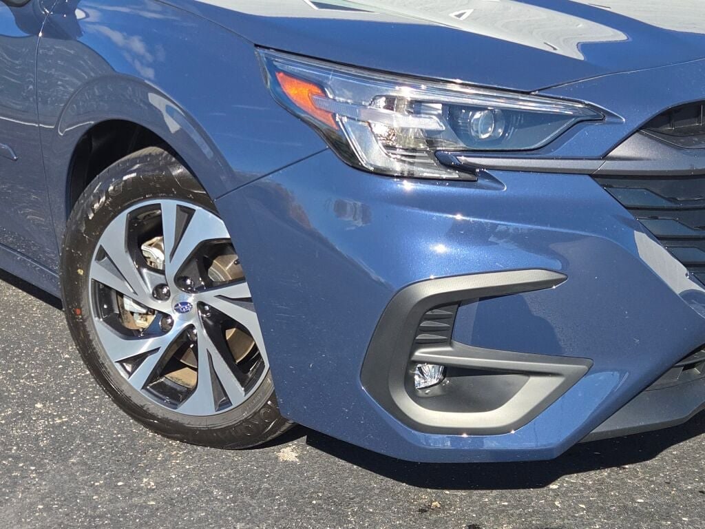 2025 SUBARU LEGACY - Image 3