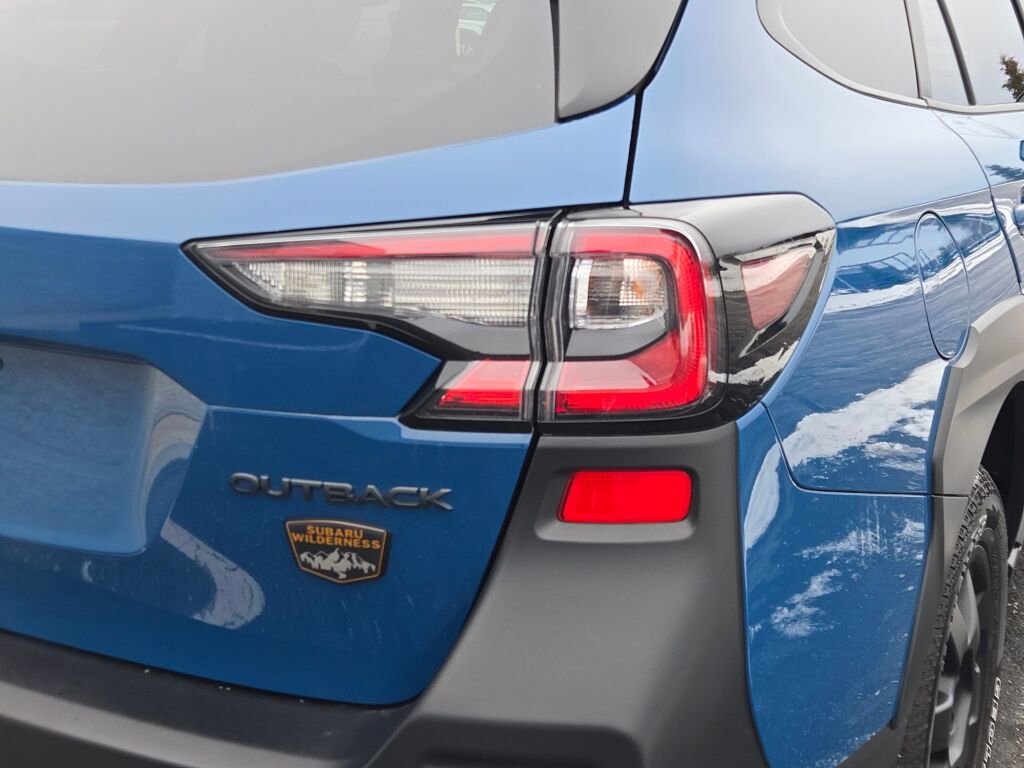 2025 SUBARU OUTBACK - Image 11