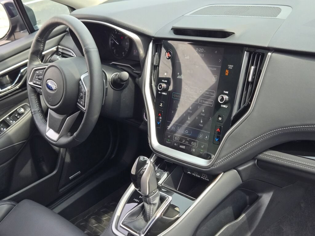 2025 Subaru Outback Limited - Photo 6