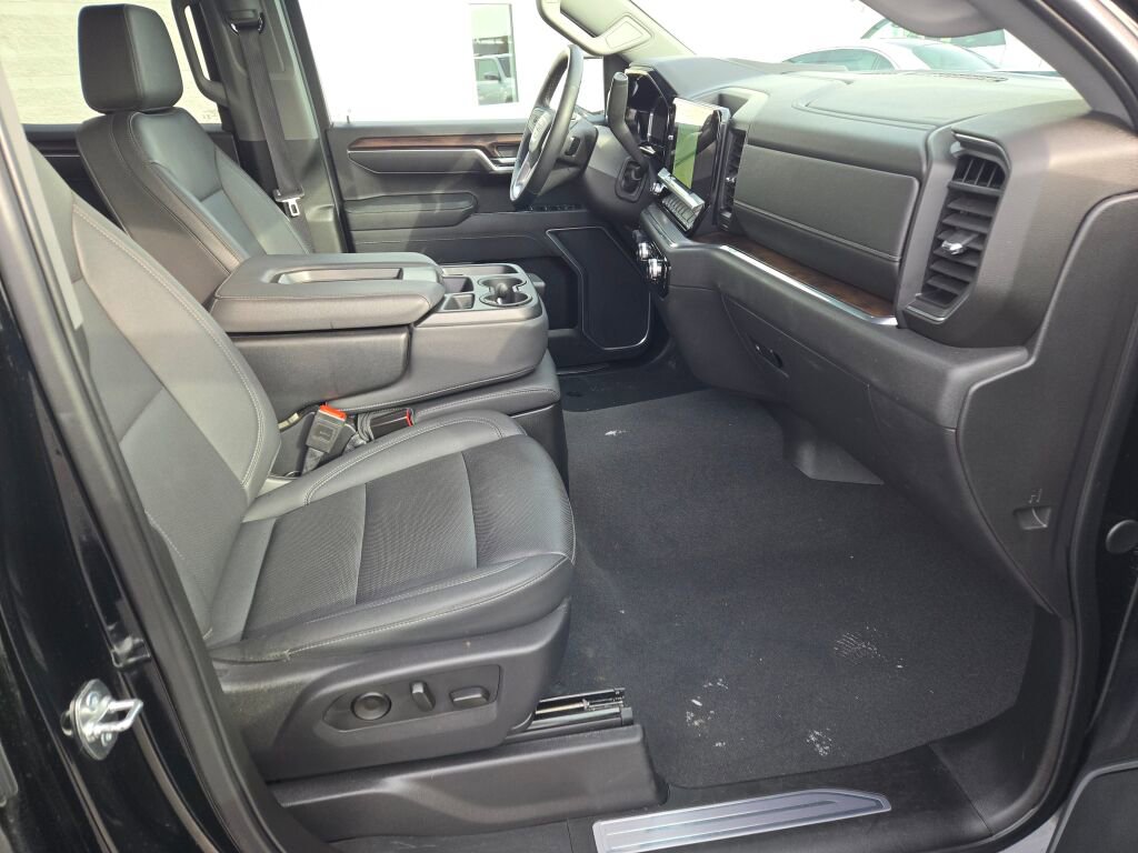 2025 GMC SIERRA - Image 6