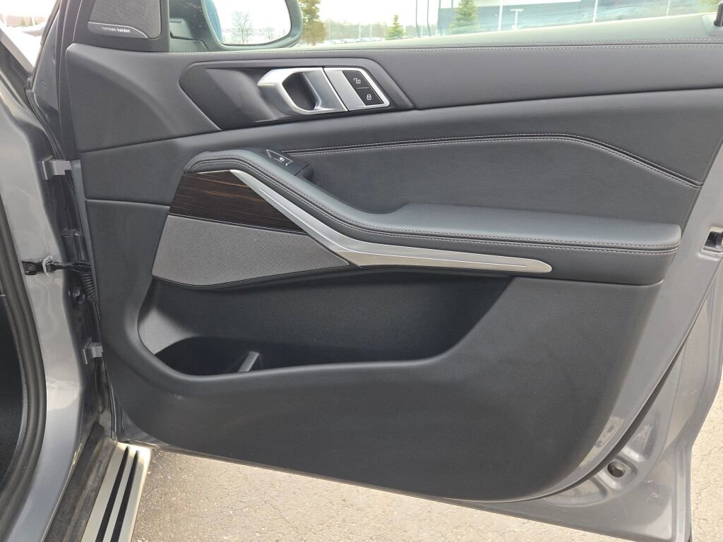 2026 BMW X5 - Image 7