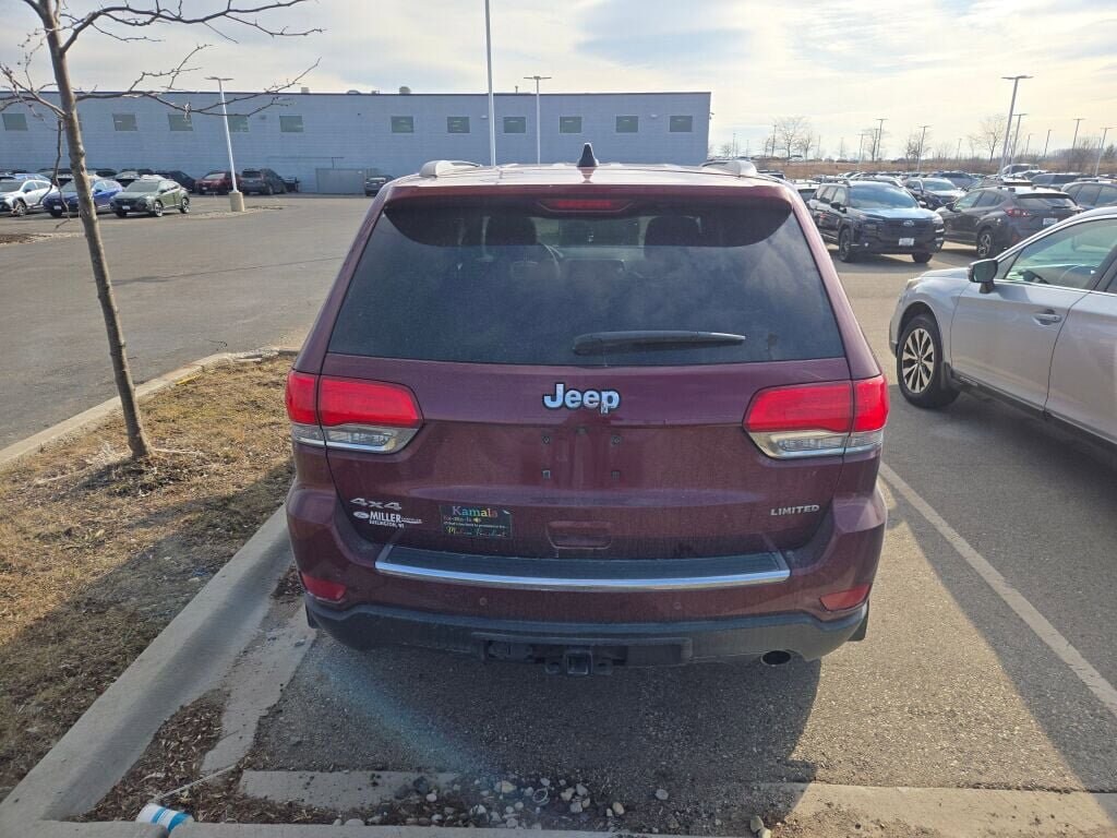 Used 2018 Jeep Grand Cherokee Limited 4x4 SUV