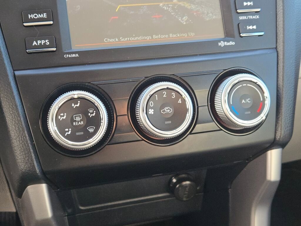 2017 SUBARU FORESTER - Image 24