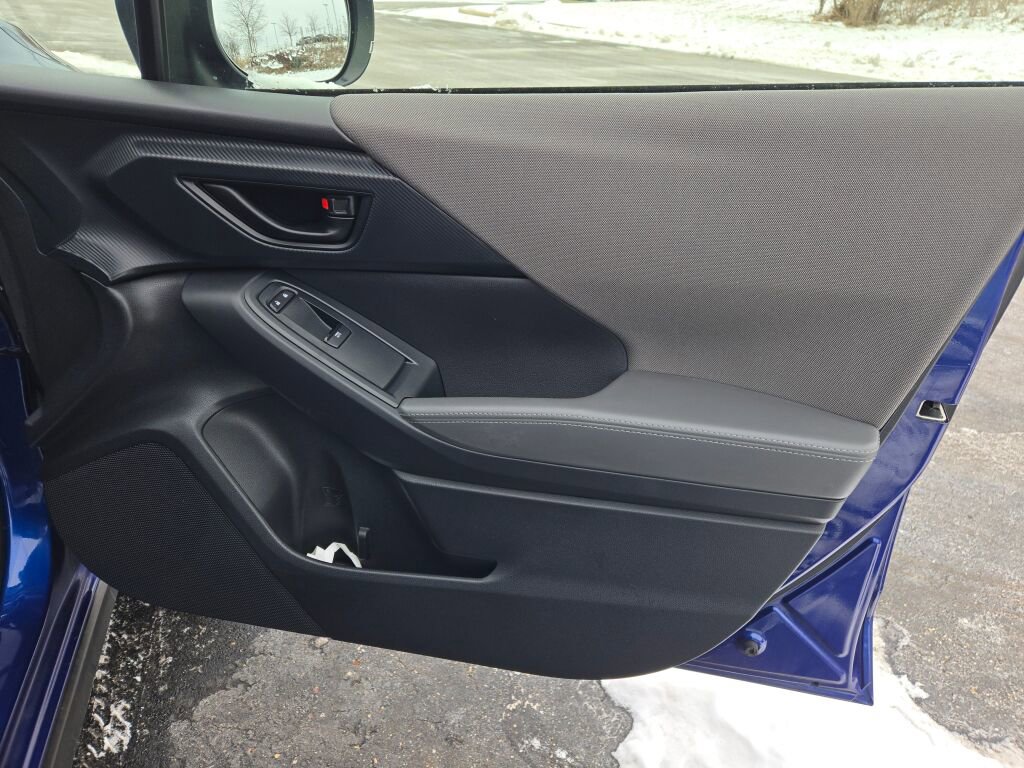 2024 SUBARU CROSSTREK - Image 5