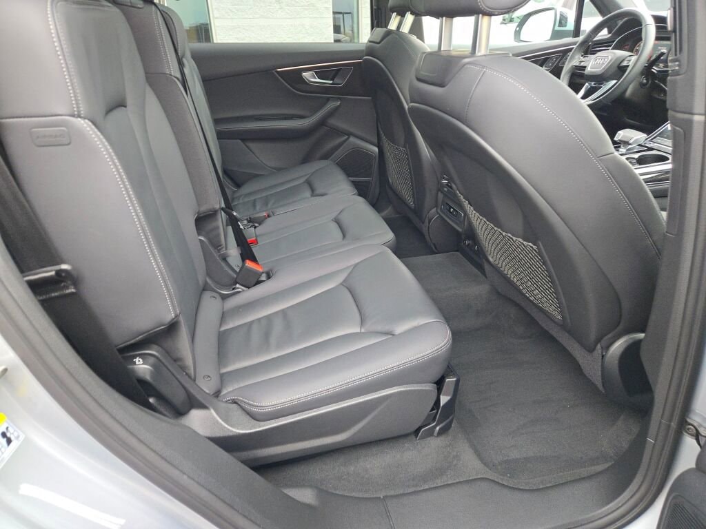 2025 AUDI Q7 - Image 9