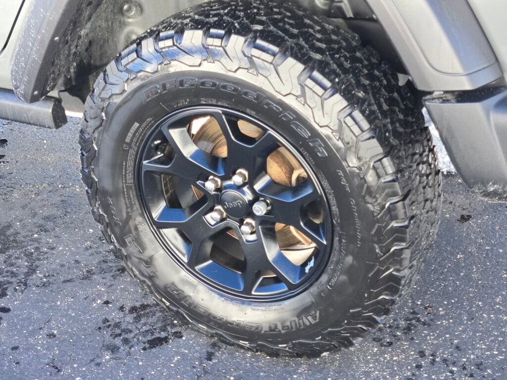 2021 JEEP WRANGLER - Image 15