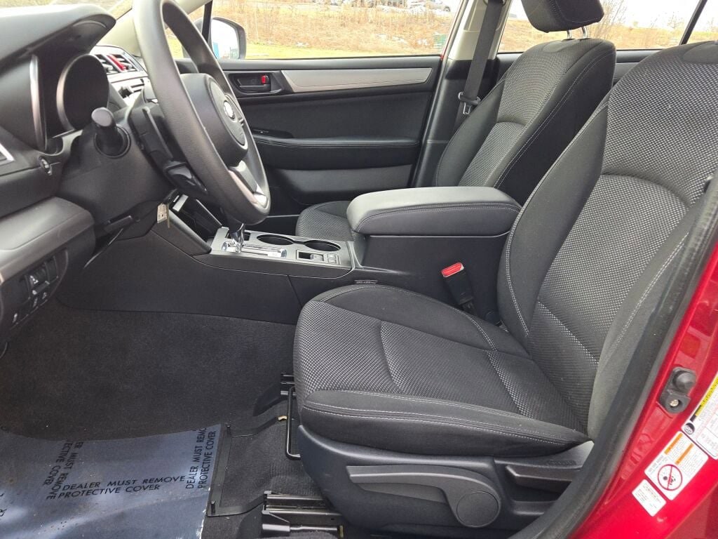 2019 SUBARU OUTBACK - Image 19