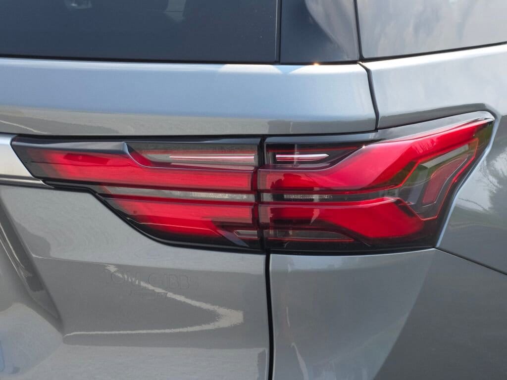 2023 CHEVROLET TRAVERSE - Image 14