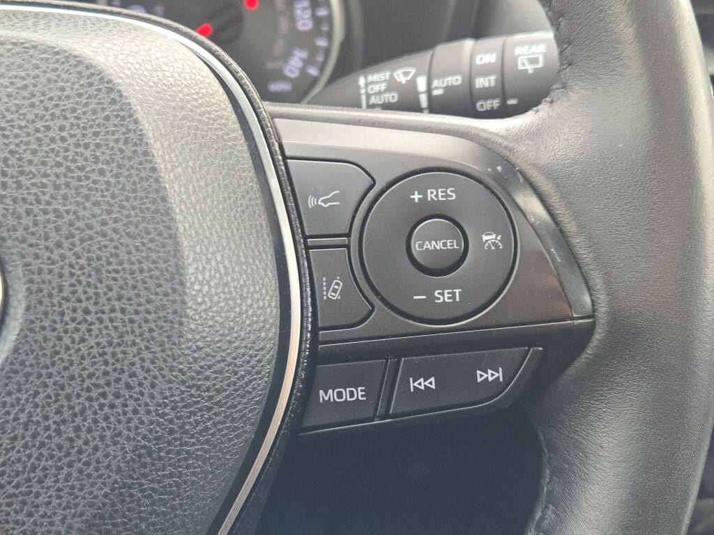 2020 TOYOTA RAV4 - Image 29