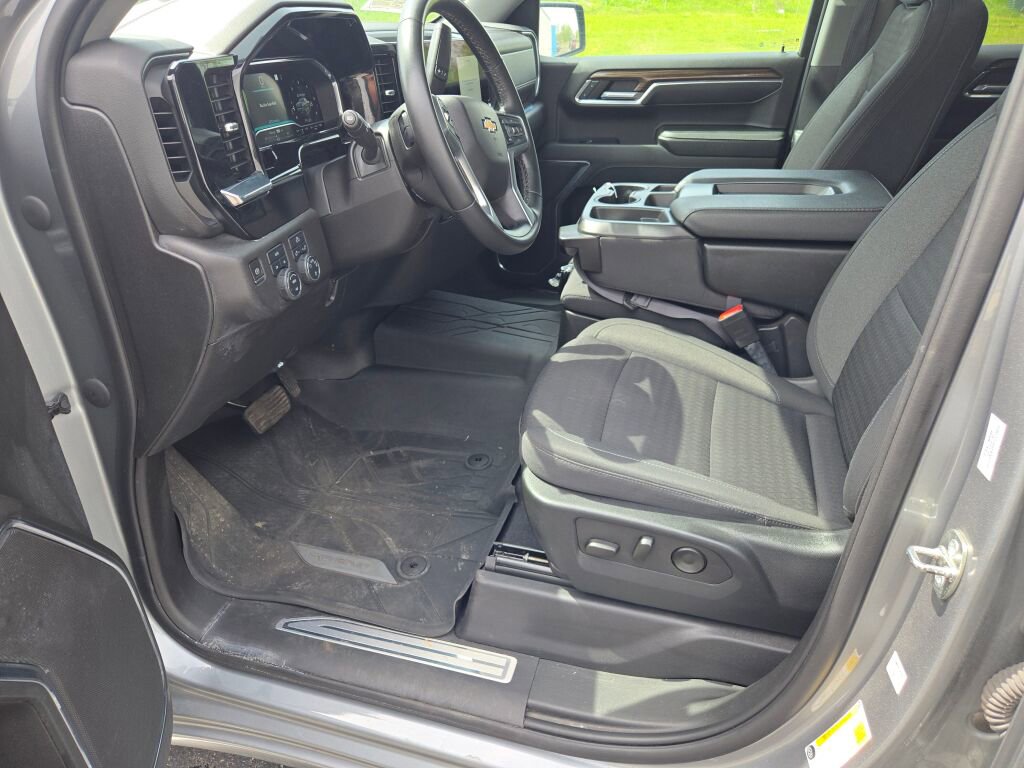 2023 Chevrolet Silverado 1500 LT - Photo 24