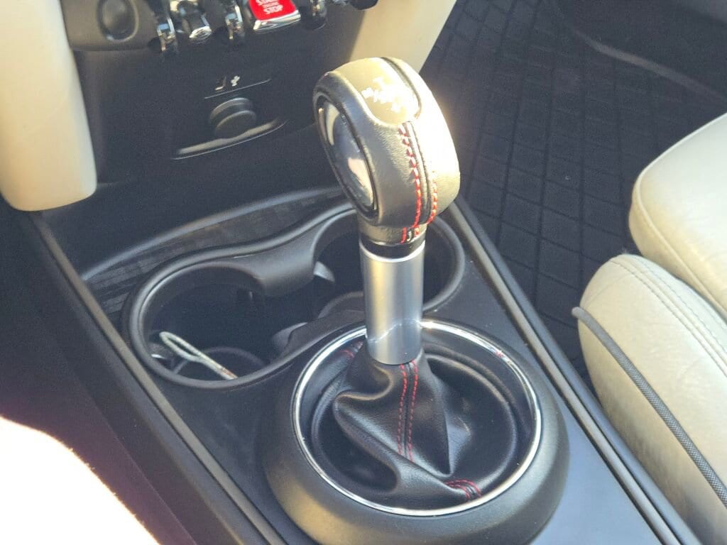 2019 MINI COUNTRYMAN - Image 27