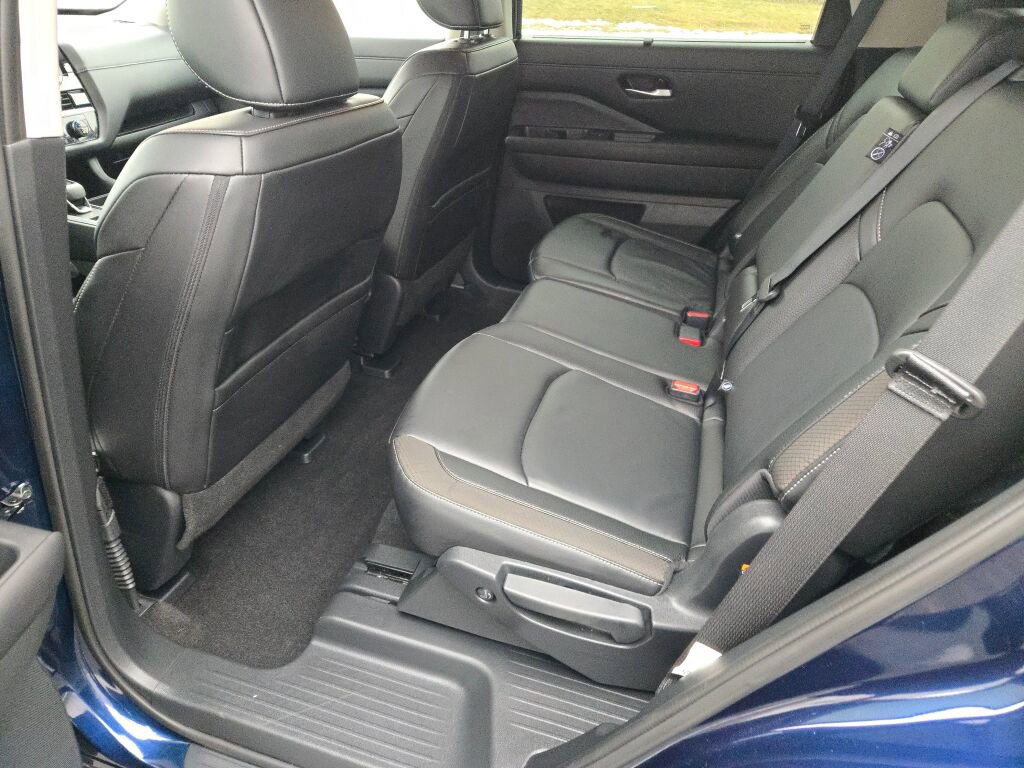 2025 NISSAN PATHFINDER - Image 17