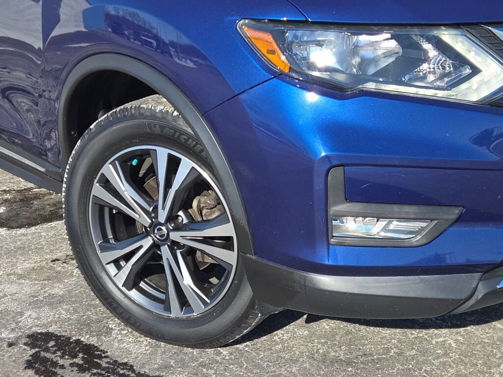 2017 NISSAN ROGUE - Image 3