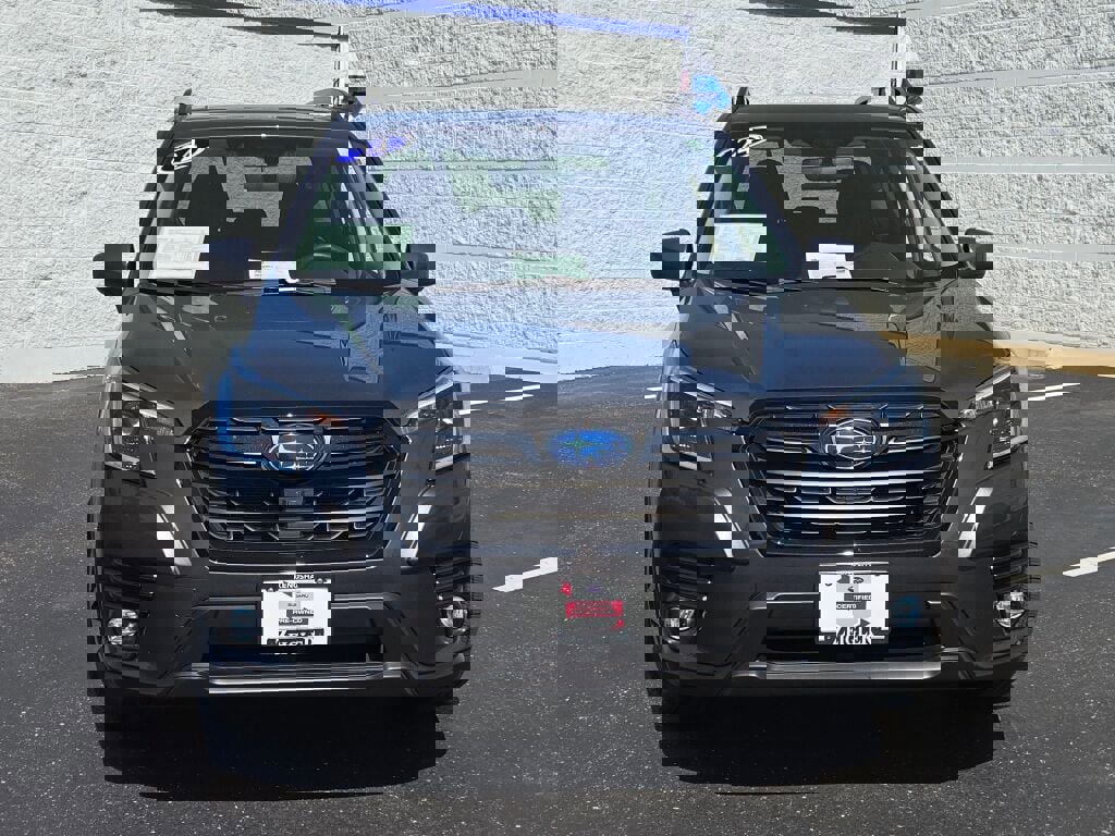 2024 Subaru Forester Premium Base photo 4