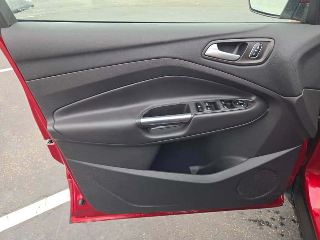 2017 FORD ESCAPE - Image 19