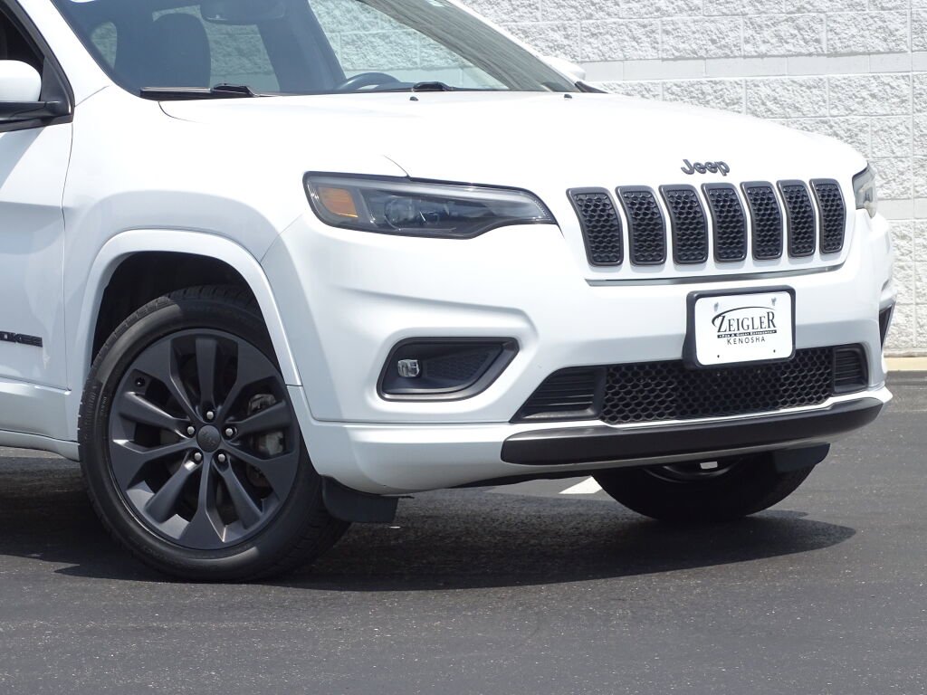 Used 2020 Jeep Cherokee Limited with VIN 1C4PJMDN8LD560502 for sale in Kenosha, WI