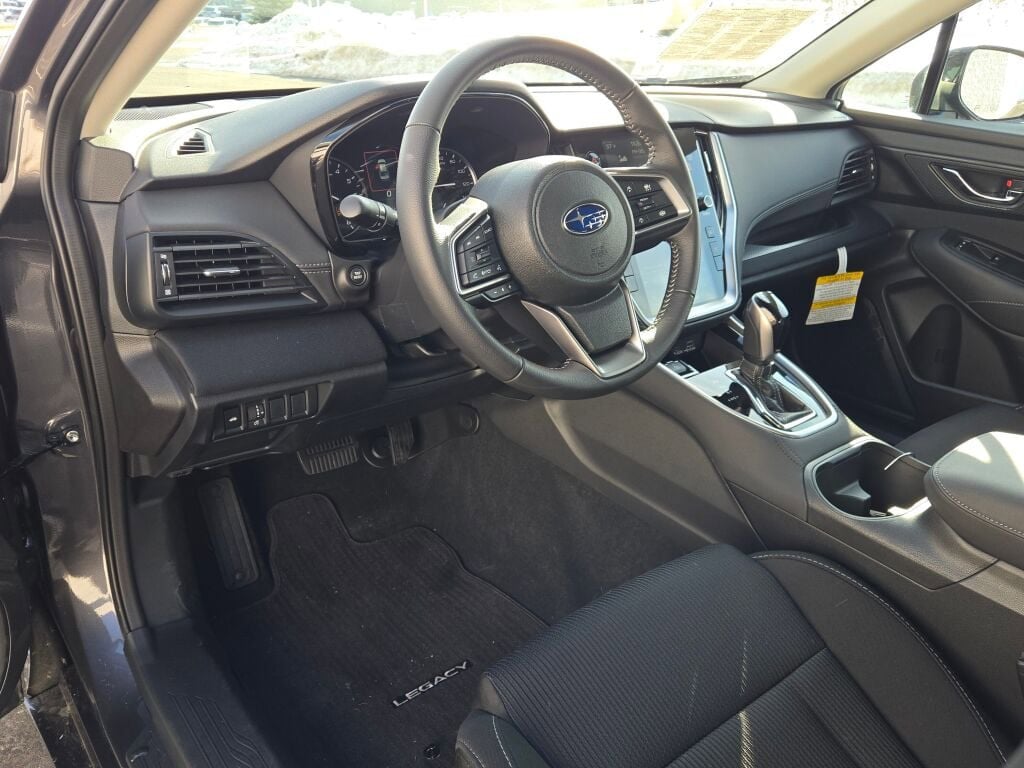 2025 SUBARU LEGACY - Image 19