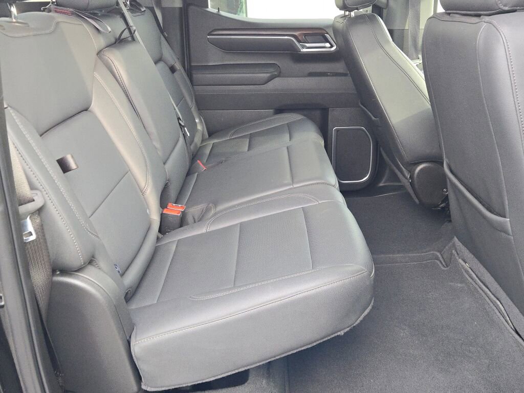 2025 GMC SIERRA - Image 8