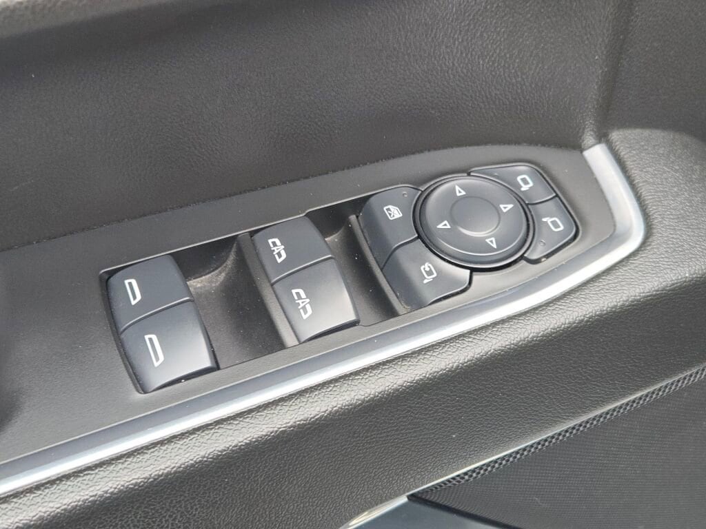 2024 GMC SIERRA - Image 18