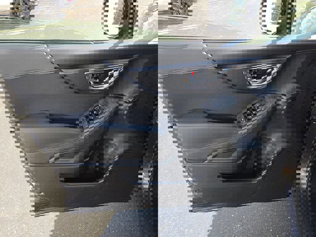 2022 SUBARU FORESTER - Image 18