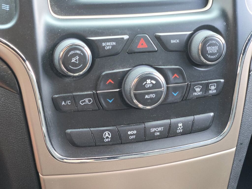 2016 JEEP GRAND CHEROKEE - Image 26