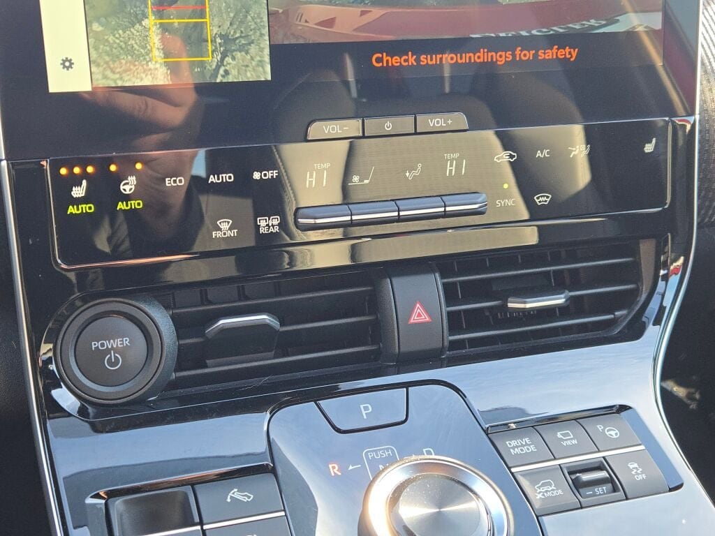 2024 SUBARU SOLTERRA - Image 26