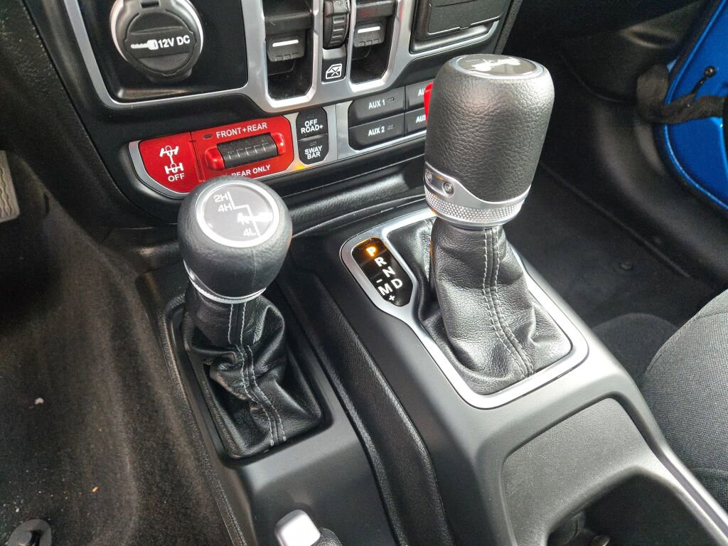 2025 JEEP WRANGLER - Image 22