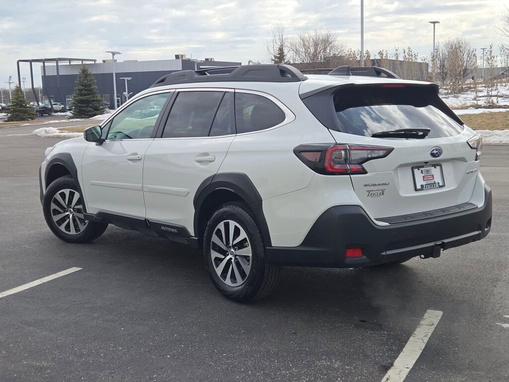2025 SUBARU OUTBACK - Image 13