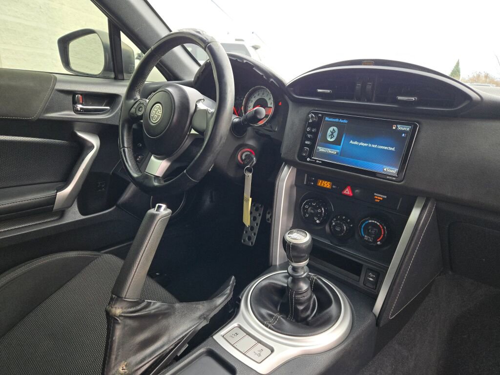 2017 TOYOTA 86 - Image 6