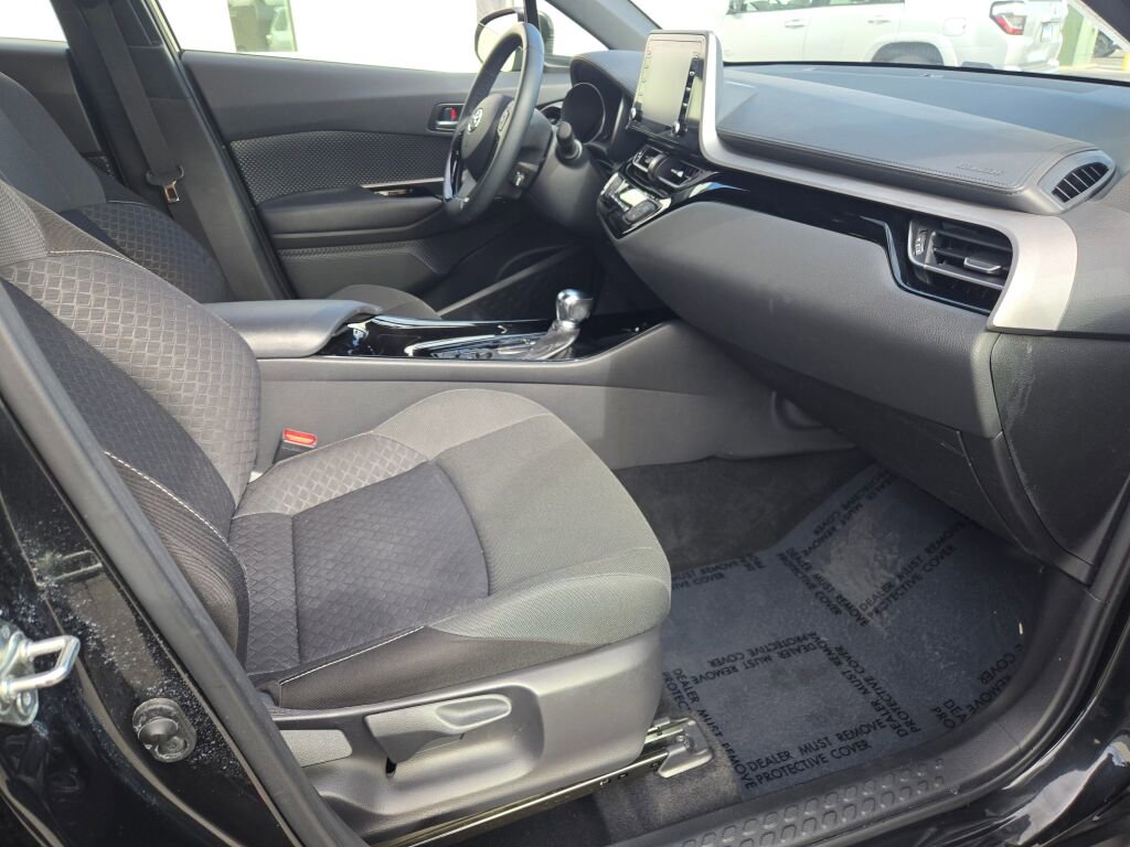 2021 TOYOTA C-HR - Image 7