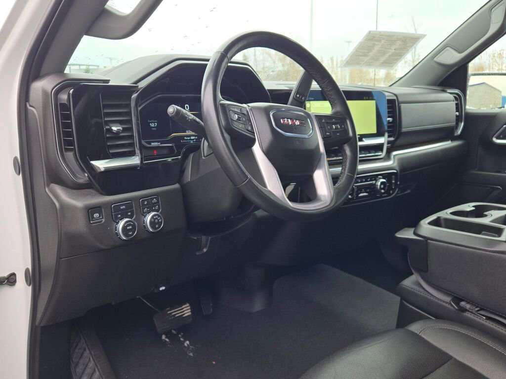 2024 GMC SIERRA - Image 19
