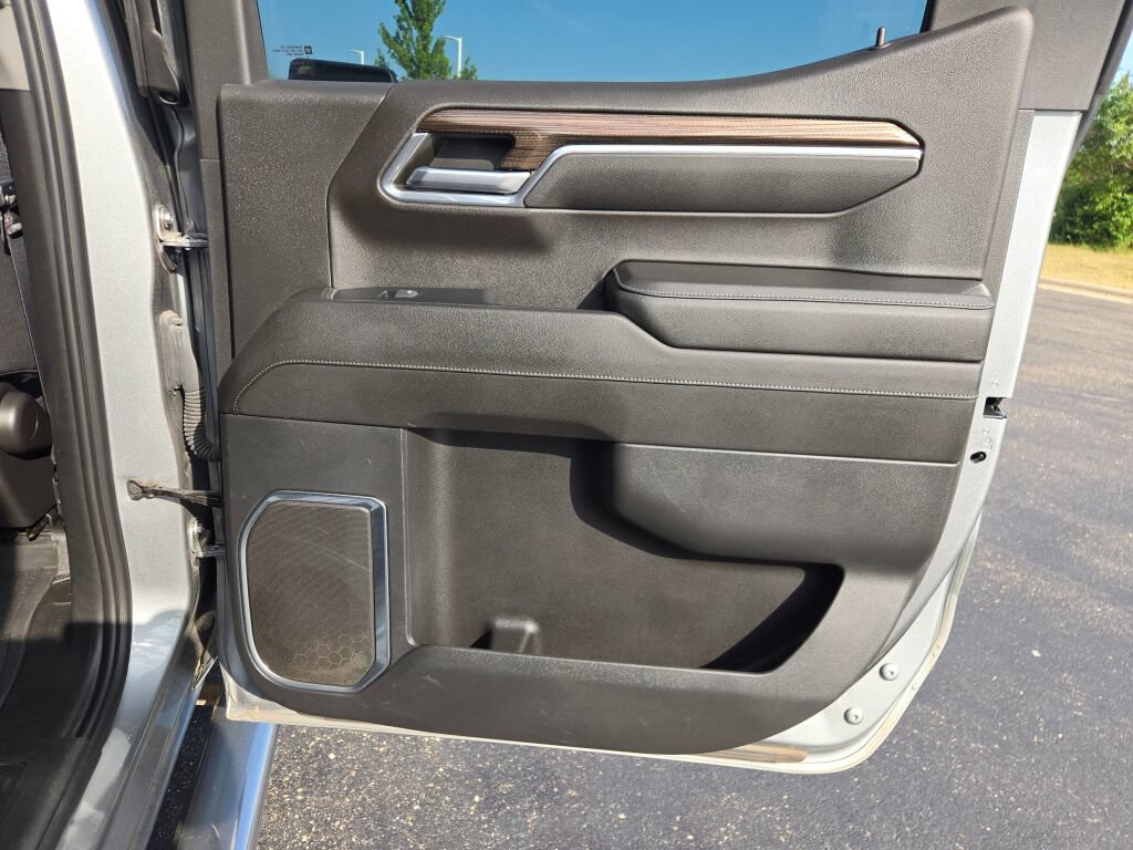 2023 Chevrolet Silverado 1500 LT - Photo 9