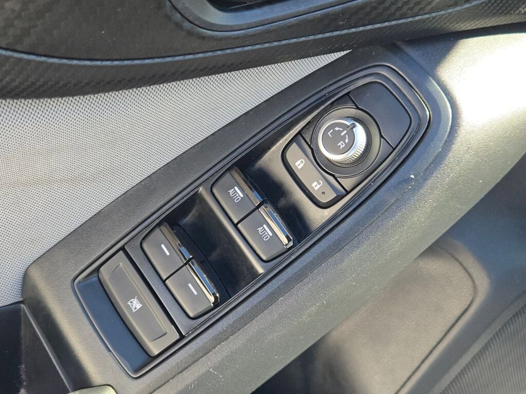 2023 SUBARU CROSSTREK - Image 18