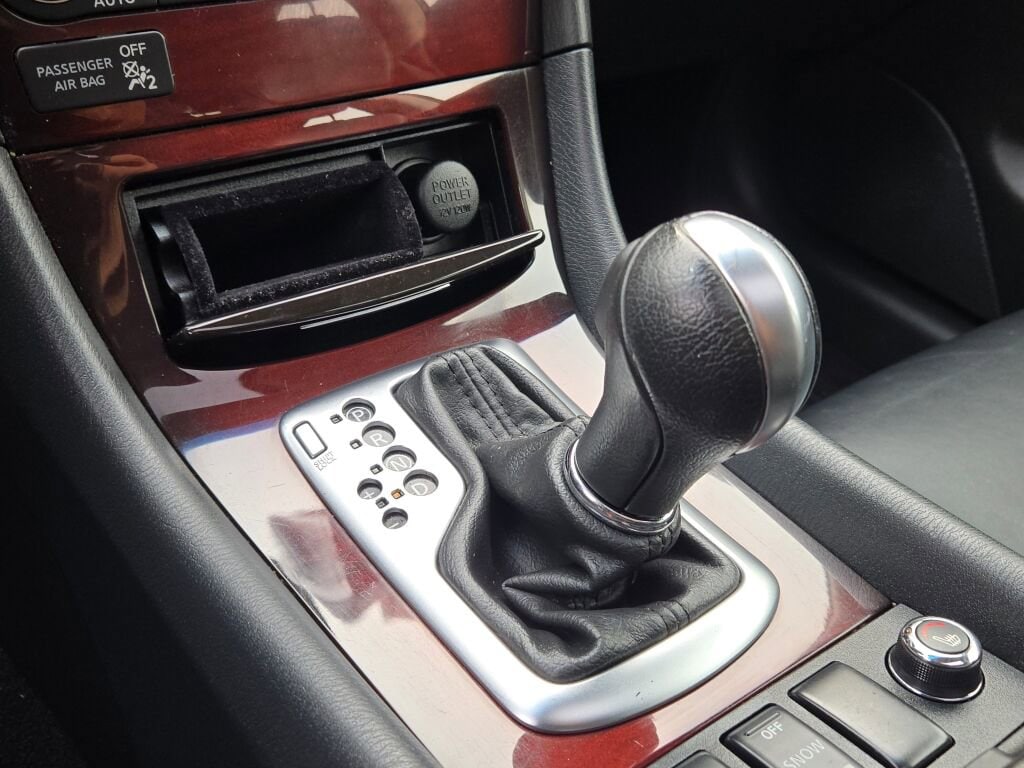 2017 INFINITI QX50 - Image 24