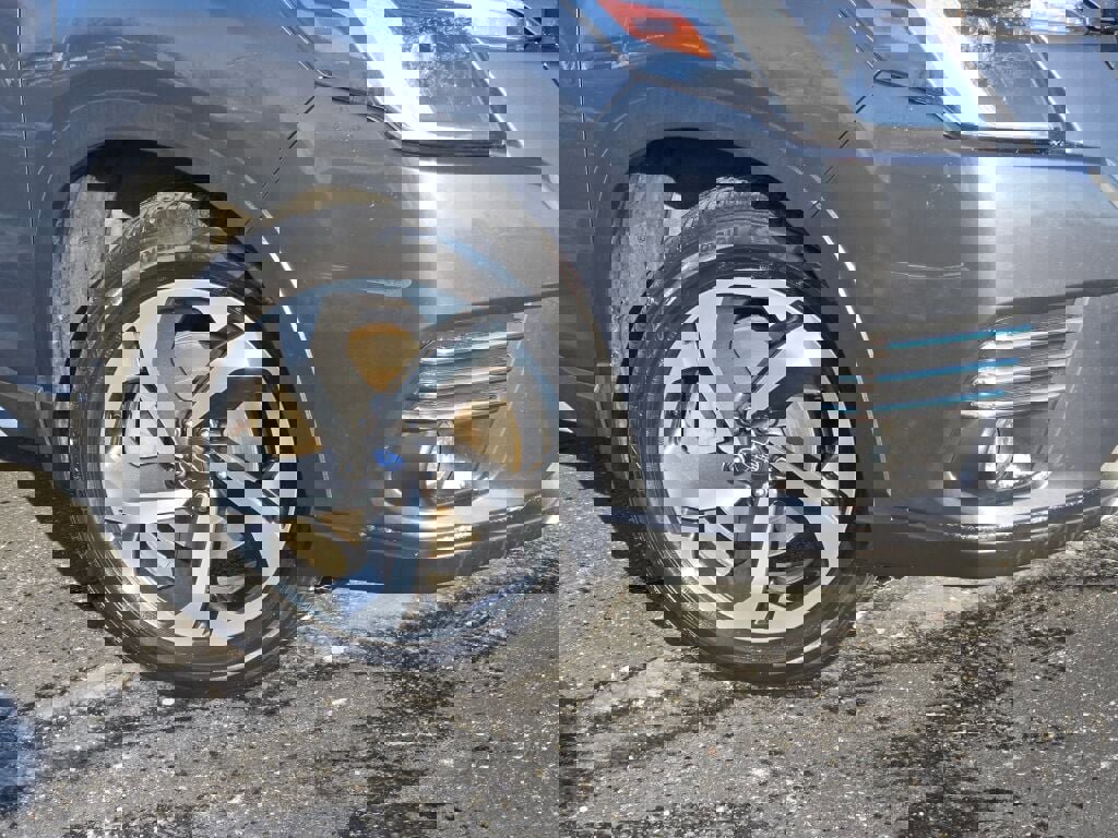 2023 SUBARU FORESTER - Image 3