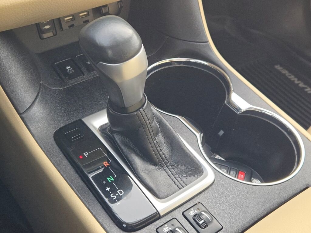 2019 TOYOTA HIGHLANDER - Image 32