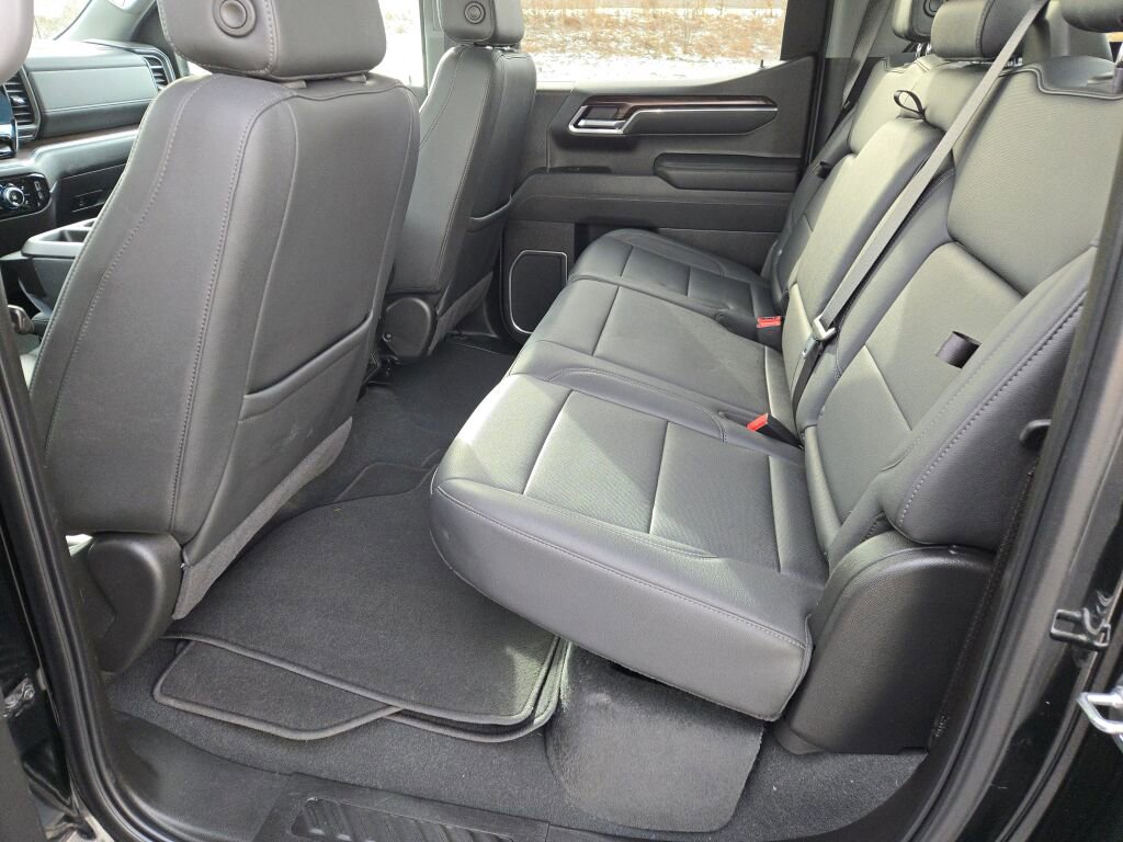 2025 GMC SIERRA - Image 16