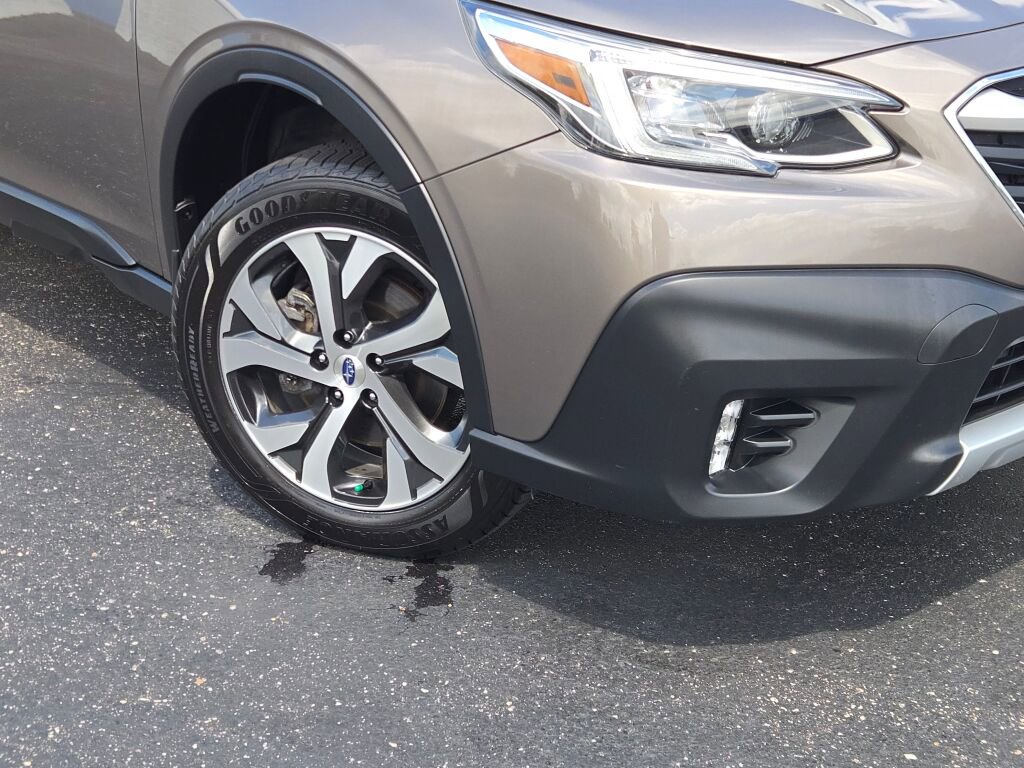 2021 Subaru Outback Limited photo 3