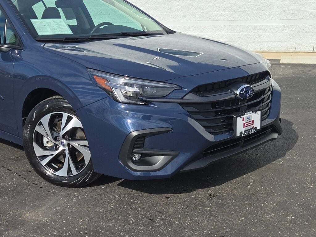 2025 SUBARU LEGACY - Image 2