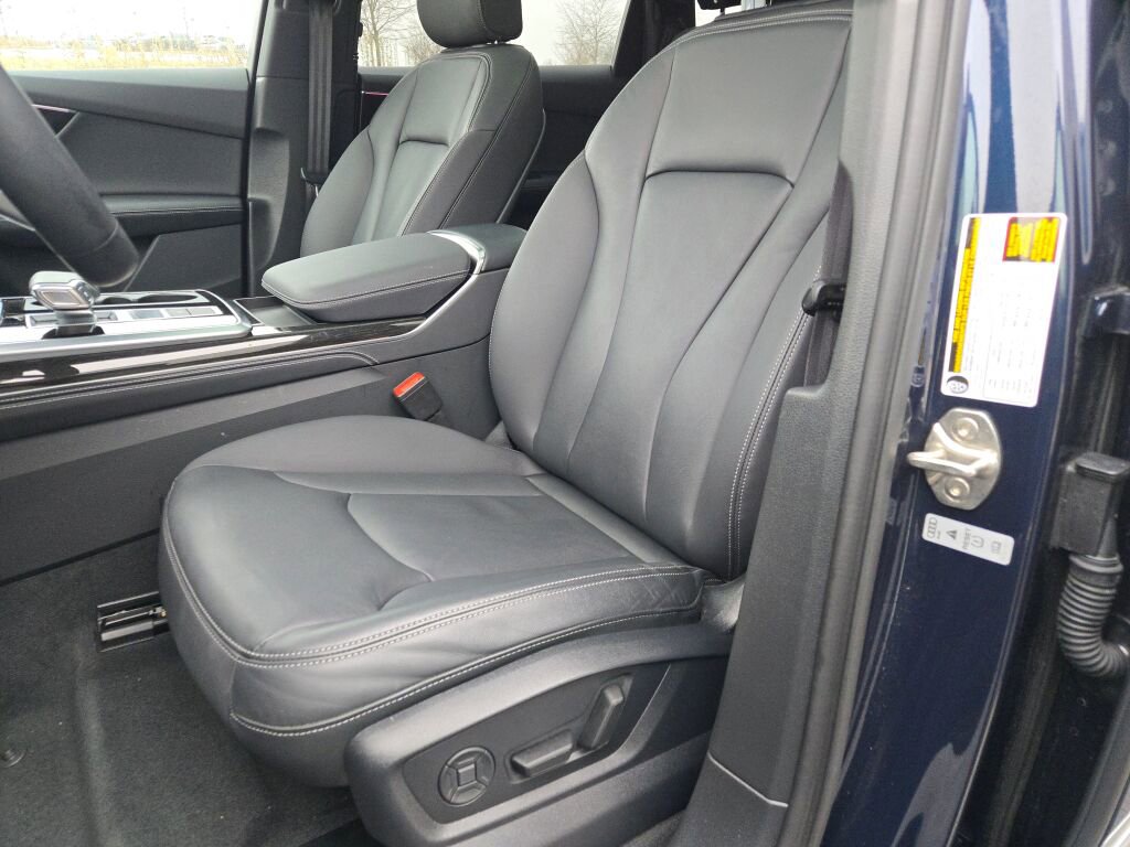 2025 AUDI Q7 - Image 24