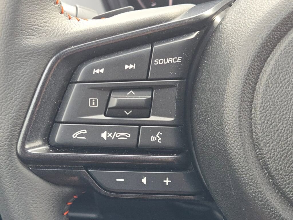 2025 SUBARU CROSSTREK - Image 32