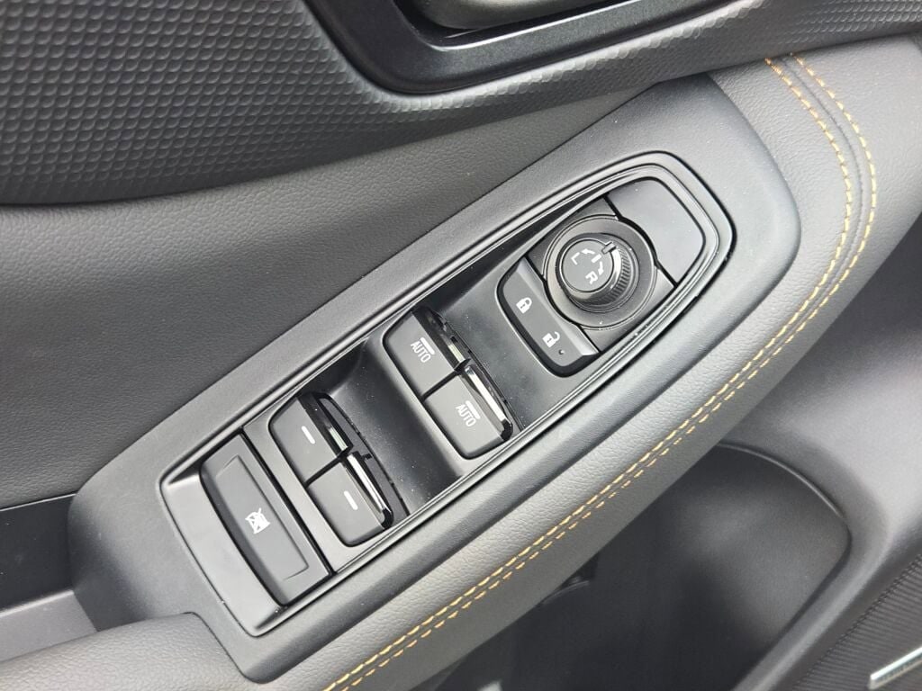 2025 SUBARU FORESTER - Image 19